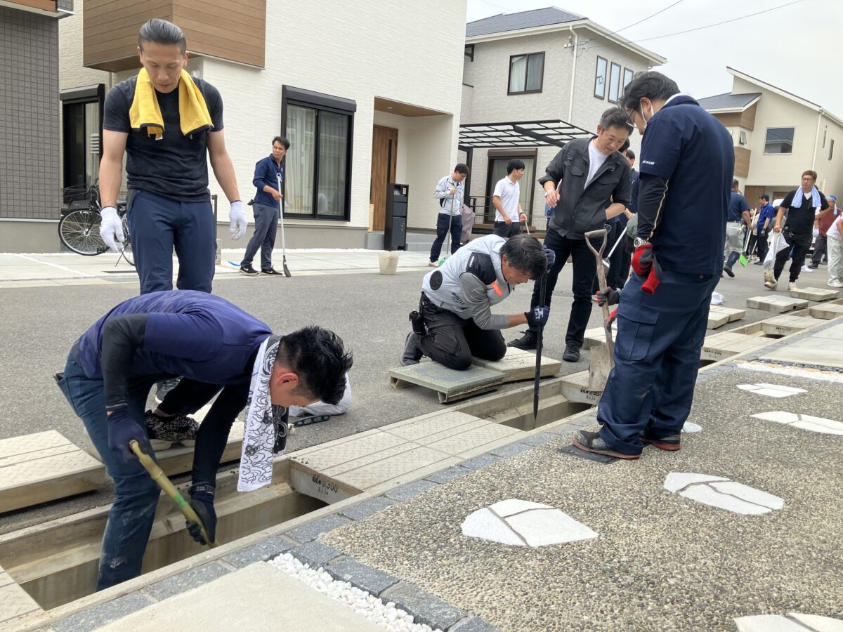 【匠の会CS向上事業】リヴグループで施工した分譲地の清掃活動を行いました