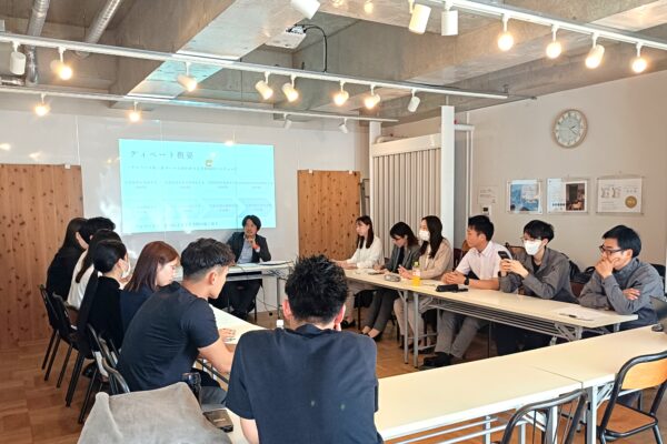 【リヴのこと】ミーティングでも研修でも。リヴが大切にしている「対話」の時間
