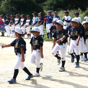 元気いっぱいの開会式！第11回リヴグループ杯争奪 秋季学童野球大会
