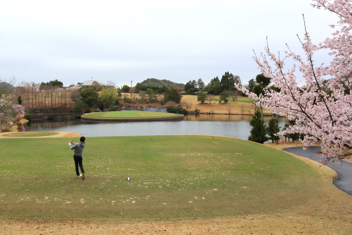 今年も学童野球大会チャリティゴルフコンペを開催しました